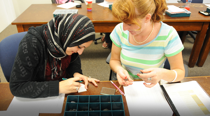 Students learning to identify minerals (Photo credit: Tulane University)